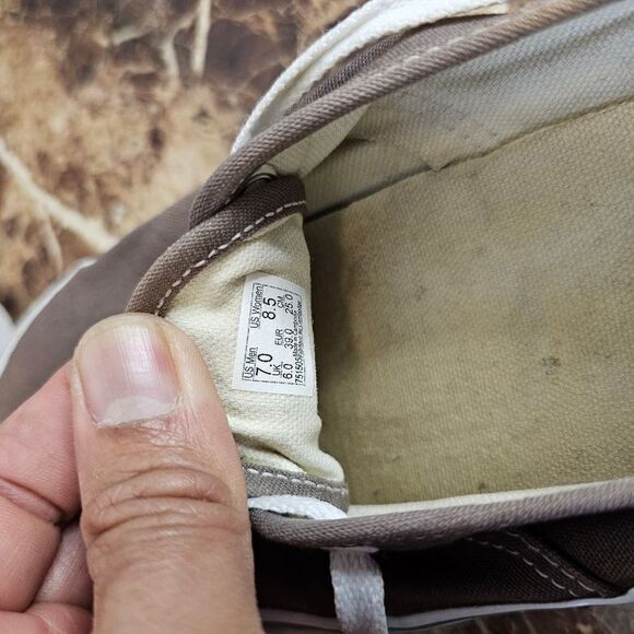 Vans women's Off The Wall skateboard low gray shoe size 8.5. 444 - Picture 9 of 10